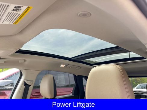 Certified 2022 Ford Escape SEL AWD/4WD image 8