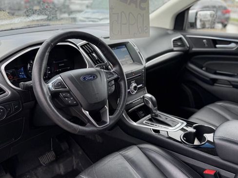 Used 2018 Ford Edge Titanium image 10