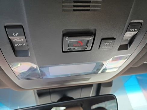 Used 2021 Lexus ES 350 w/ Premium Package image 4