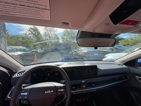 Used 2025 Kia K4 FWD image 32