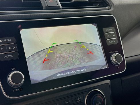 Used 2023 Nissan Leaf S image 22