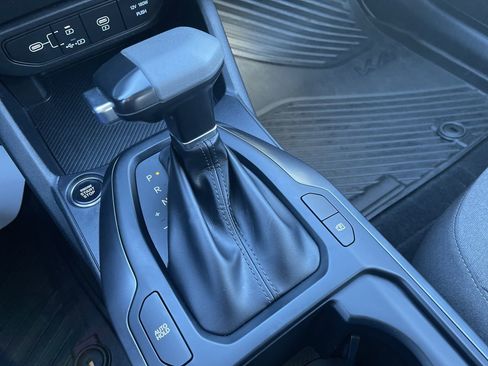 Used 2025 Kia K4 LXS image 14