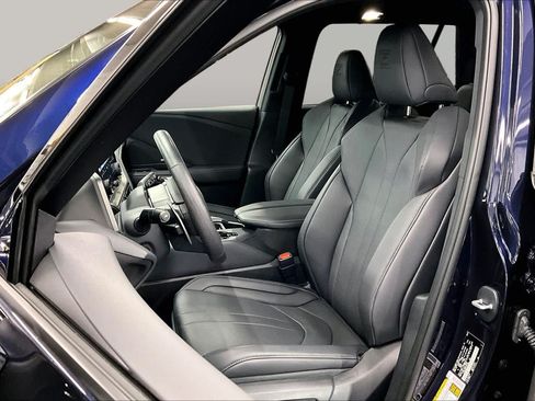 New 2026 Lexus TX 500h AWD image 18