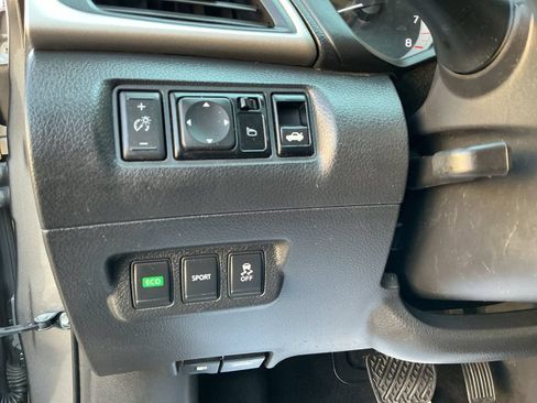 Used 2015 Nissan Sentra SV FWD image 19