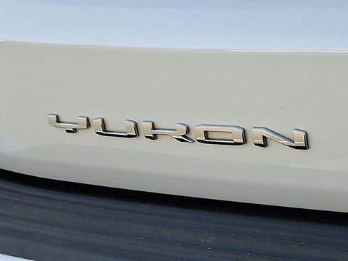 Used 2022 GMC Yukon XL Denali image 32