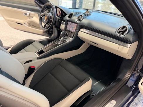 Used 2017 Porsche 718 Cayman S RWD image 24