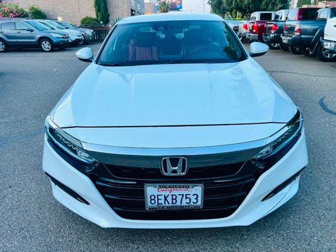 Used 2018 Honda Accord Sport image 7