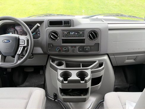 New 2027 Ford E-350 and Econoline 350 Super Duty w/ Power Equipment Group RWD image 10