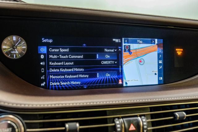 Used 2018 Lexus LS 500 w/ Accessory Package (Z1) RWD image 44