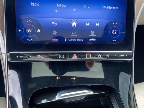 Used 2024 Mercedes-Benz C 300 C 300 image 34