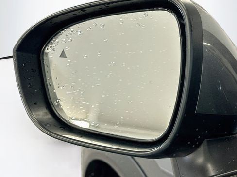 Used 2023 Nissan Rogue SL AWD/4WD image 16
