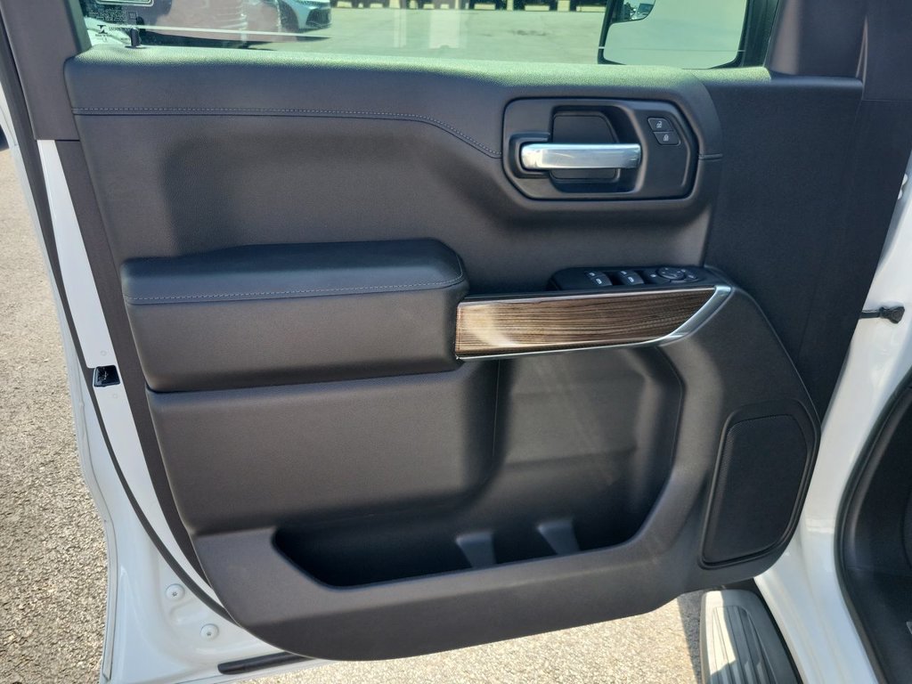Certified 2021 Chevrolet Silverado 1500 RST w/ LPO, Blackout Package RWD image 21