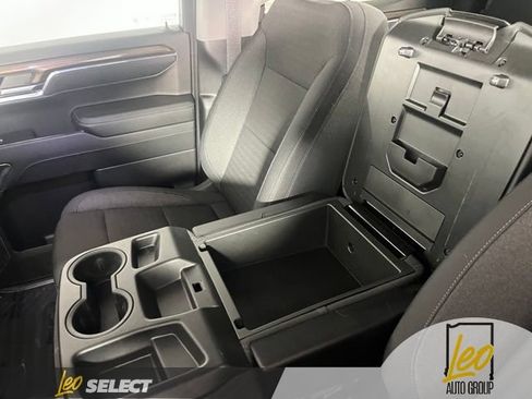Used 2024 Chevrolet Silverado 1500 LT AWD/4WD image 22