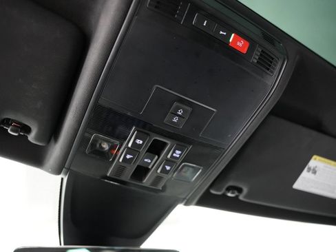 Used 2022 Volkswagen Tiguan SE R-Line FWD image 49