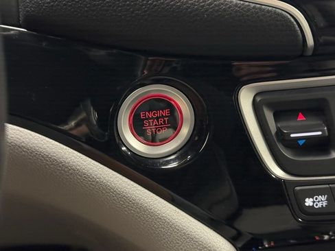 Used 2020 Honda Pilot Elite image 30