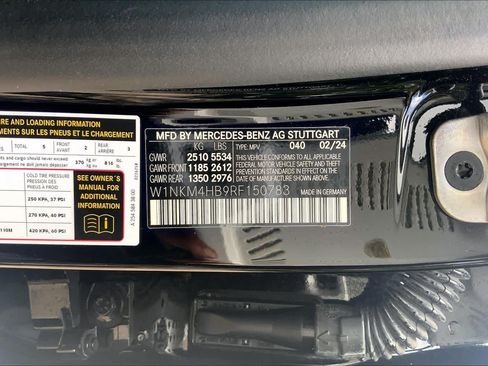 Used 2024 Mercedes-Benz GLC 300 4MATIC image 36