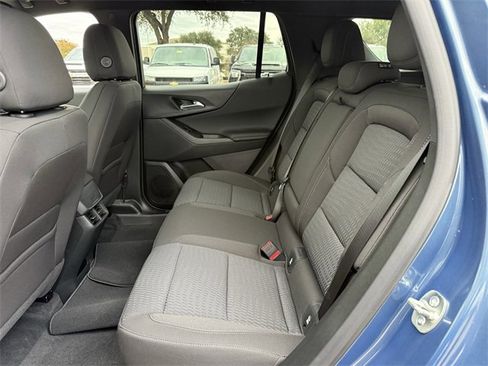 New 2026 Chevrolet Equinox LT image 24