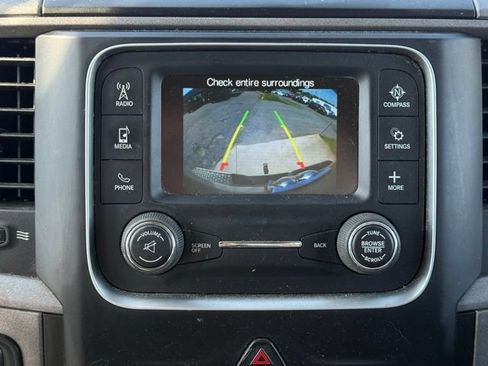 Used 2018 RAM 1500 Express AWD/4WD image 24