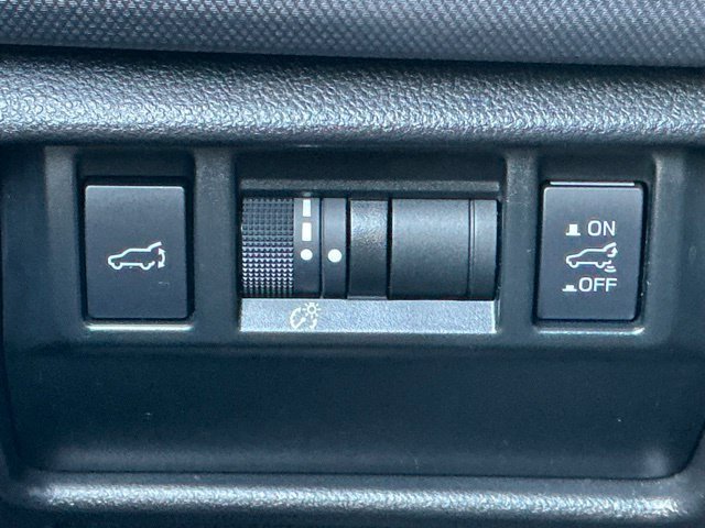Used 2025 Subaru Forester Touring AWD/4WD image 21