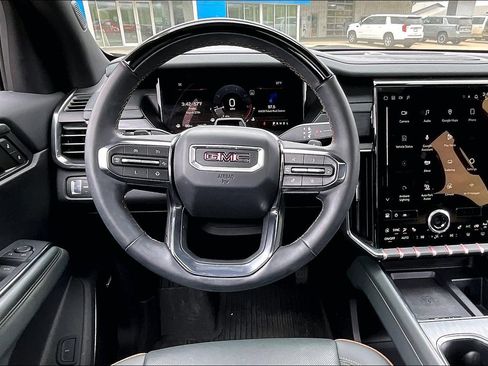 Used 2024 GMC Acadia AT4 w/ Super Cruise Package AWD/4WD image 5