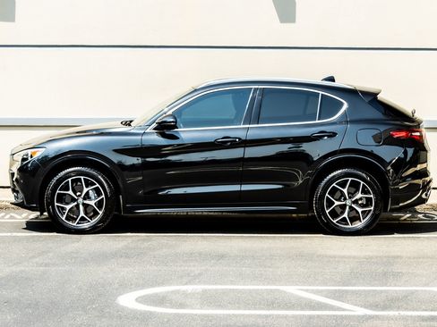 Used 2021 Alfa Romeo Stelvio Ti AWD/4WD image 5