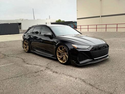 Used 2021 Audi RS 6 w/ Carbon Optic Package AWD/4WD image 1