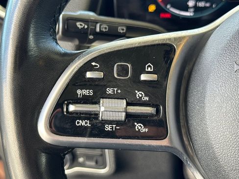 Certified 2022 Mercedes-Benz GLB 250 image 27