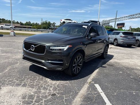Used 2018 Volvo XC90 T5 Momentum w/ Convenience Package FWD image 8