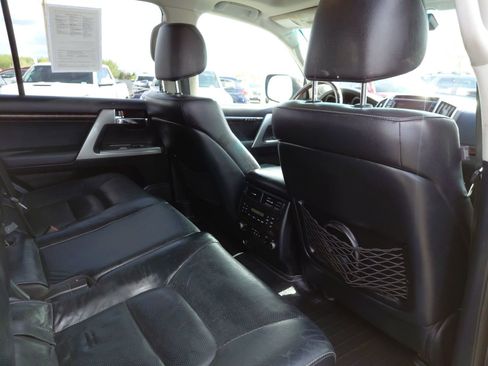 Used 2013 Toyota Land Cruiser AWD/4WD image 27