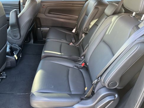 Certified 2025 Honda Odyssey EX-L image 21