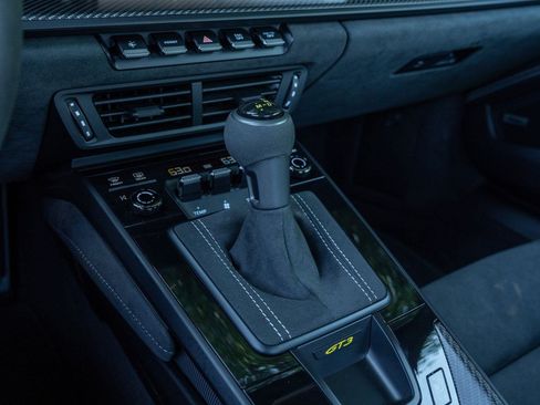 Certified 2026 Porsche 911 GT3 RWD image 31