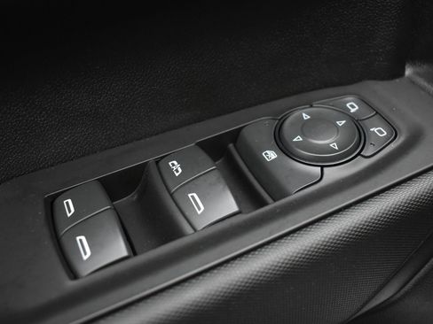 Used 2020 Chevrolet Silverado 1500 Custom Trail Boss w/ Custom Convenience Package image 12