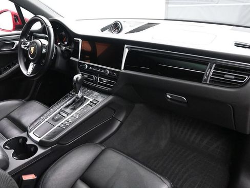 Used 2021 Porsche Macan GTS w/ Premium Package Plus (PF9) AWD/4WD image 24