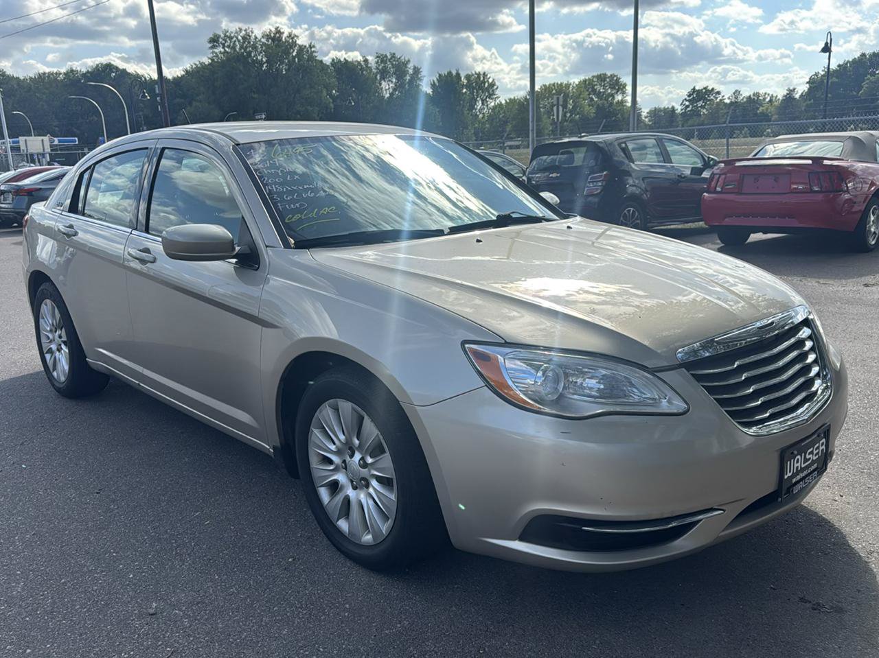 Used 2014 Chrysler 200 LX FWD image 3