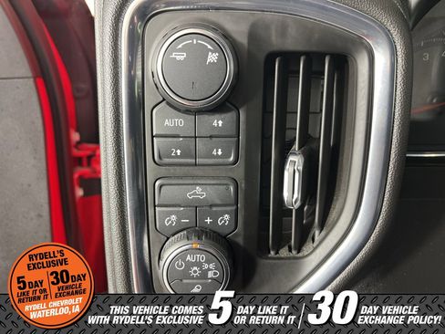 Certified 2019 Chevrolet Silverado 1500 LT w/ All-Star Edition image 30