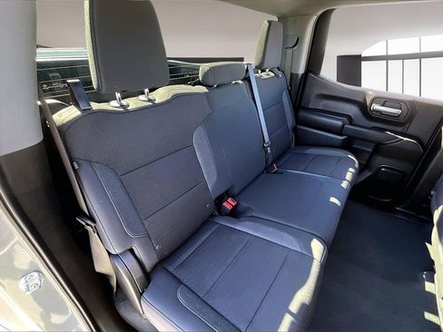 Used 2025 Chevrolet Silverado 1500 Custom image 24