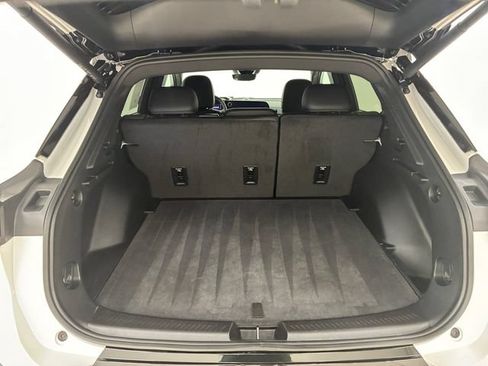 Certified 2025 Chevrolet Equinox EV RS w/ Active Safety Package 3 AWD/4WD image 17