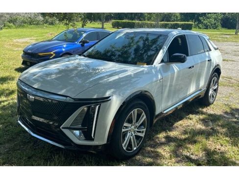 Used 2024 Cadillac Lyriq Tech AWD/4WD image 1