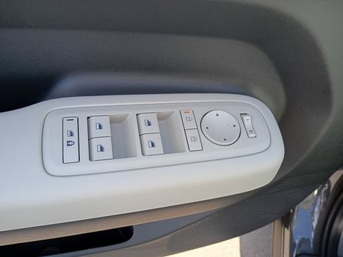 New 2026 Hyundai Santa Fe SE image 17