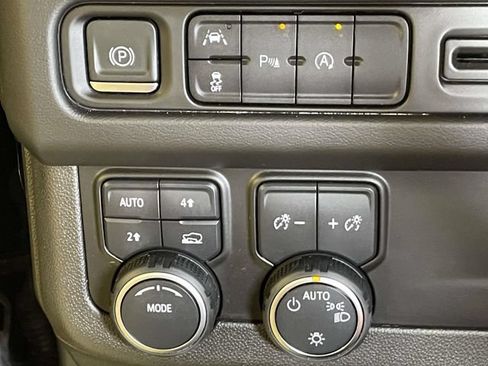 Used 2023 Chevrolet Tahoe LS AWD/4WD image 37