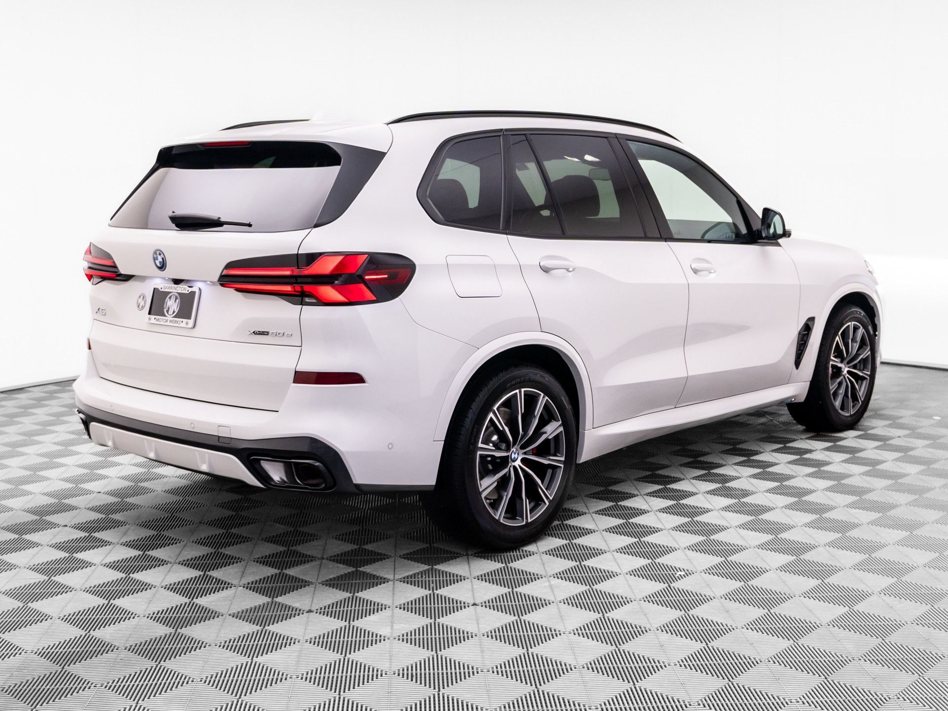 Certified 2026 BMW X5 xDrive50e AWD/4WD image 5