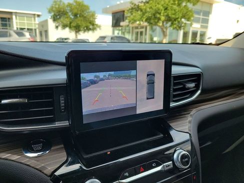 Used 2022 Ford Explorer Limited RWD image 18