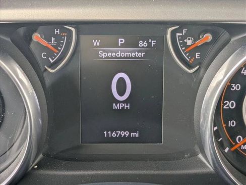 Used 2018 Jeep Wrangler Unlimited Sport S AWD/4WD image 11
