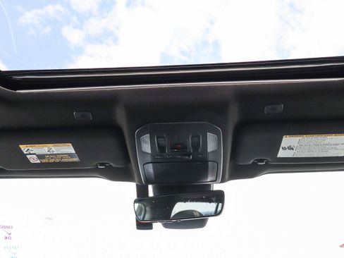 Certified 2024 Toyota Highlander XSE FWD image 12