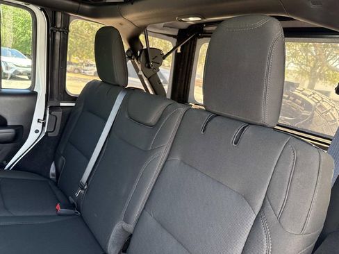 Used 2021 Jeep Wrangler Unlimited Sport AWD/4WD image 14