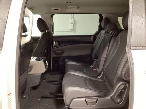 New 2026 Kia Carnival image 15