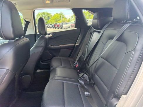 Used 2021 Ford Escape Titanium AWD/4WD image 16