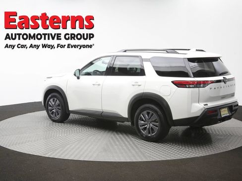 Used 2023 Nissan Pathfinder SV w/ SV Premium Package AWD/4WD image 66