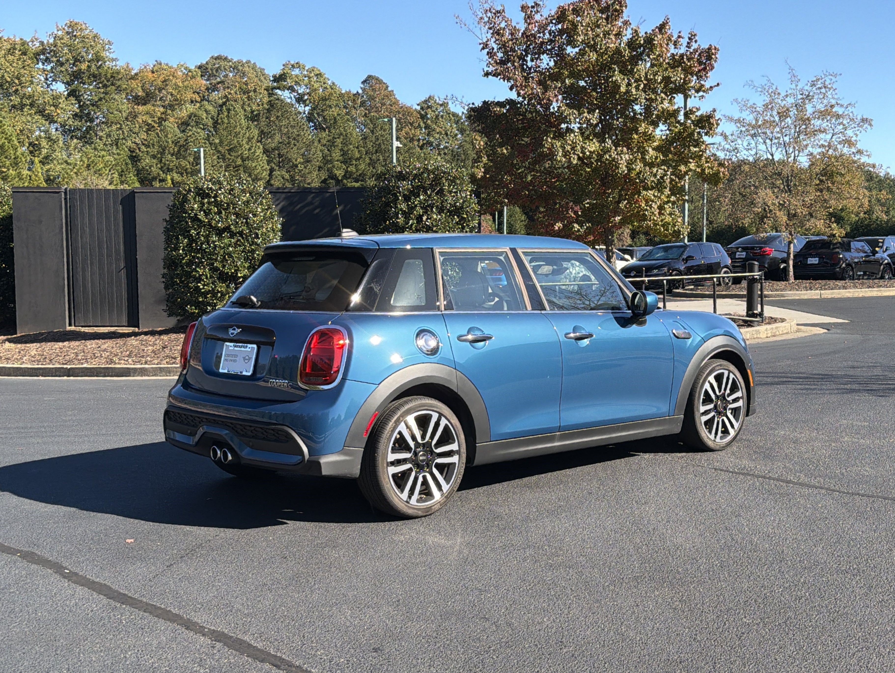 Used 2024 MINI Cooper S FWD image 3