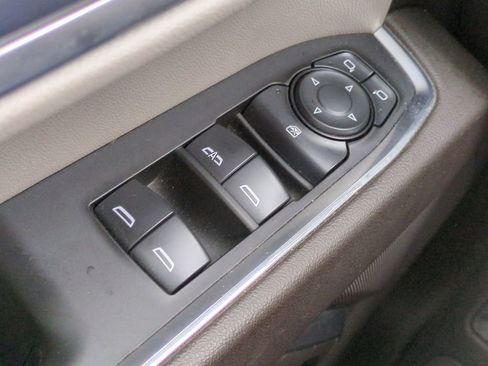 Used 2025 Chevrolet Silverado 1500 LT image 29